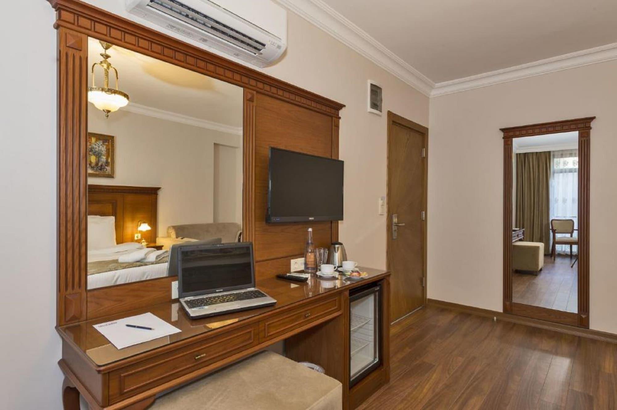 Blisstanbul Готель 4*